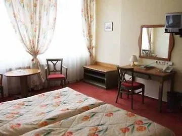 Augustus Et Otto 4* 프라하