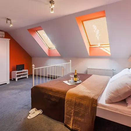 Szálloda Augustus Et Otto Prága