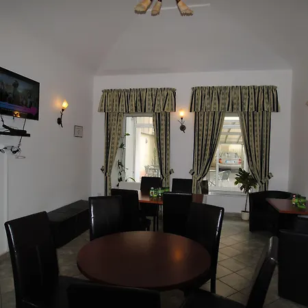 Szálloda Augustus Et Otto