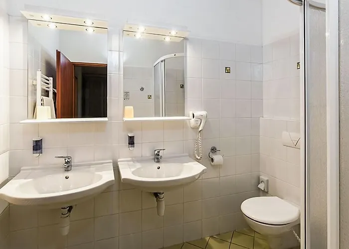 Augustus Et Otto Hotel 4*