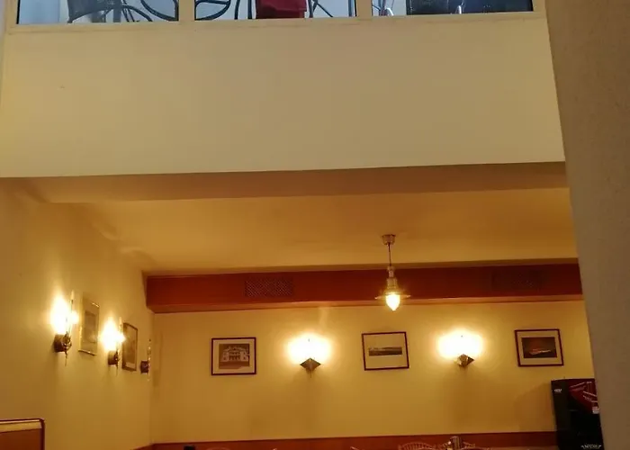 Hotel Augustus Et Otto 4*