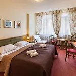Augustus Et Otto Hotel