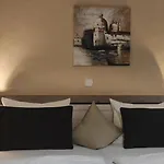Augustus Et Otto Hotel